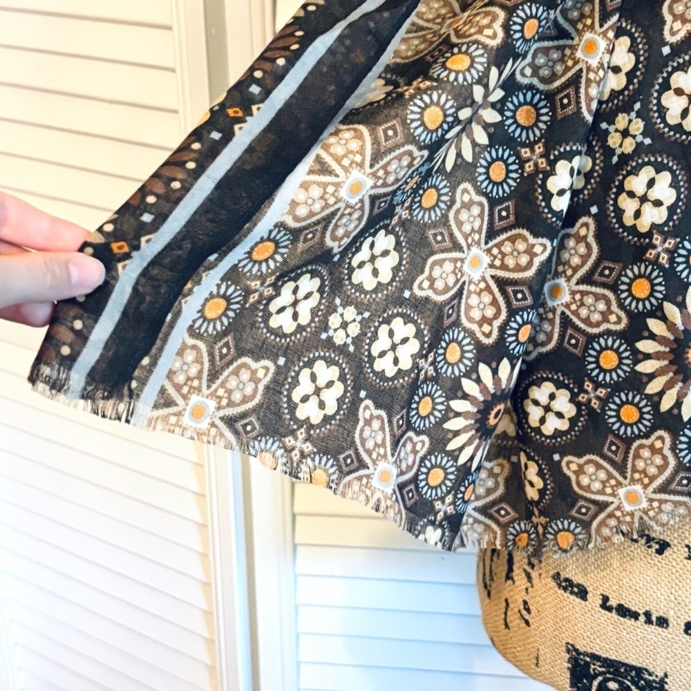 Vera Bradley Floral Patterned Scarf Brown Tan Blue - Picture 3 of 5